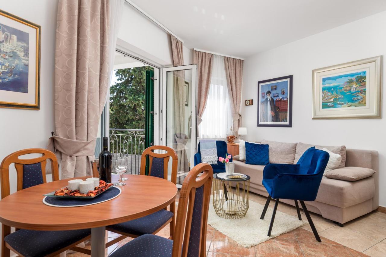 Light Summer Apartment With A Swimming Pool Опатия Экстерьер фото