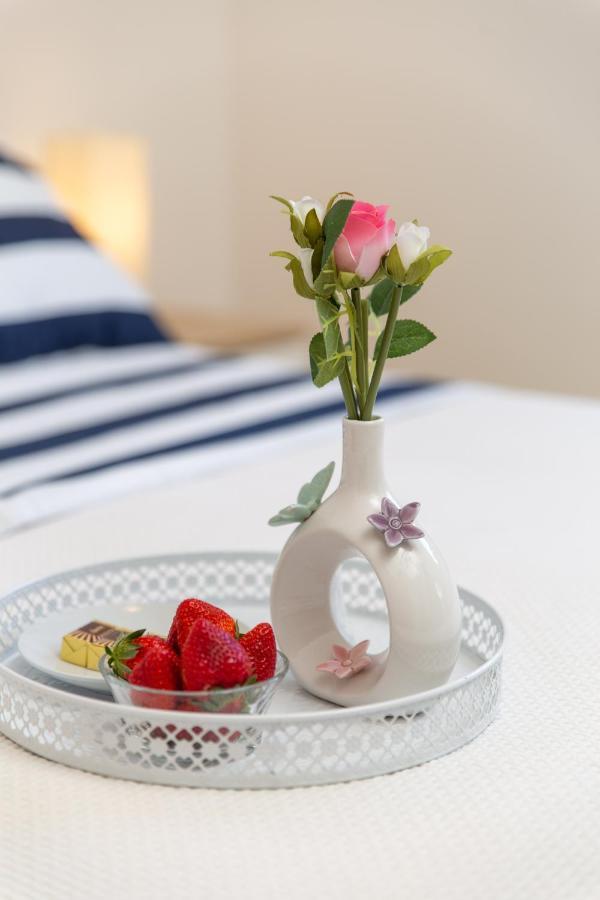 Light Summer Apartment With A Swimming Pool Опатия Экстерьер фото